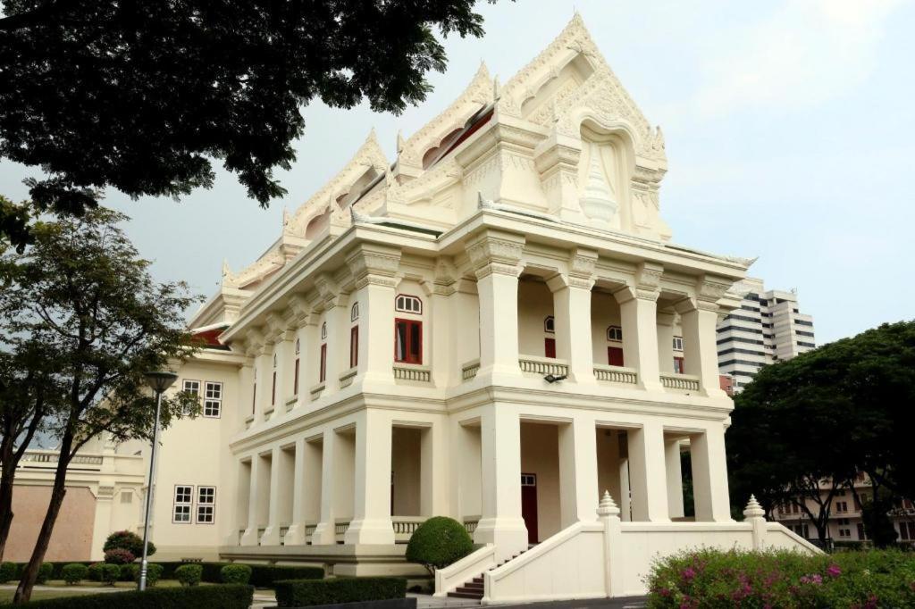 White House Asoke Sukhumvit 18 Hotel Bangkok Ngoại thất bức ảnh